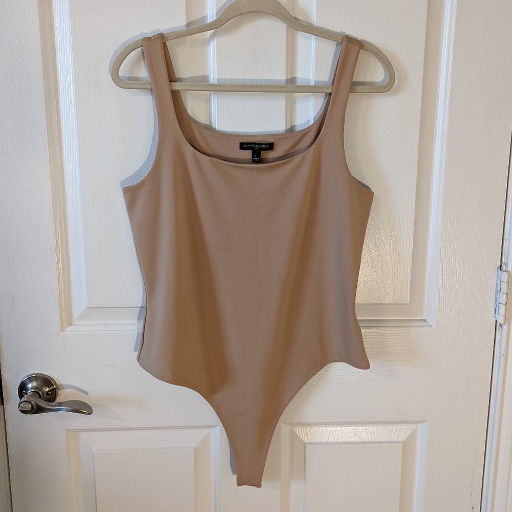 NWOT Banana Republic Scoop Tank Thong Bodysuit, Sand